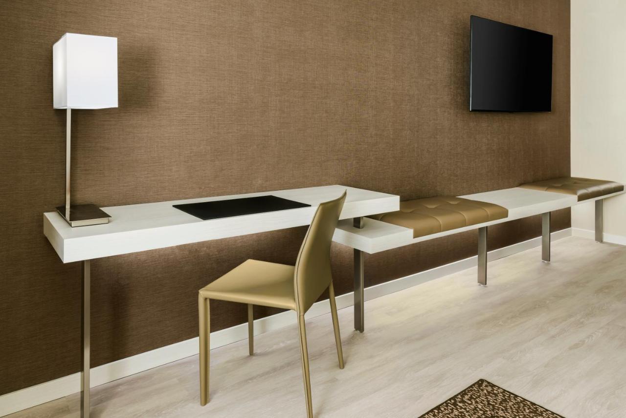 Ac Hotel By Marriott Portland Beaverton Extérieur photo